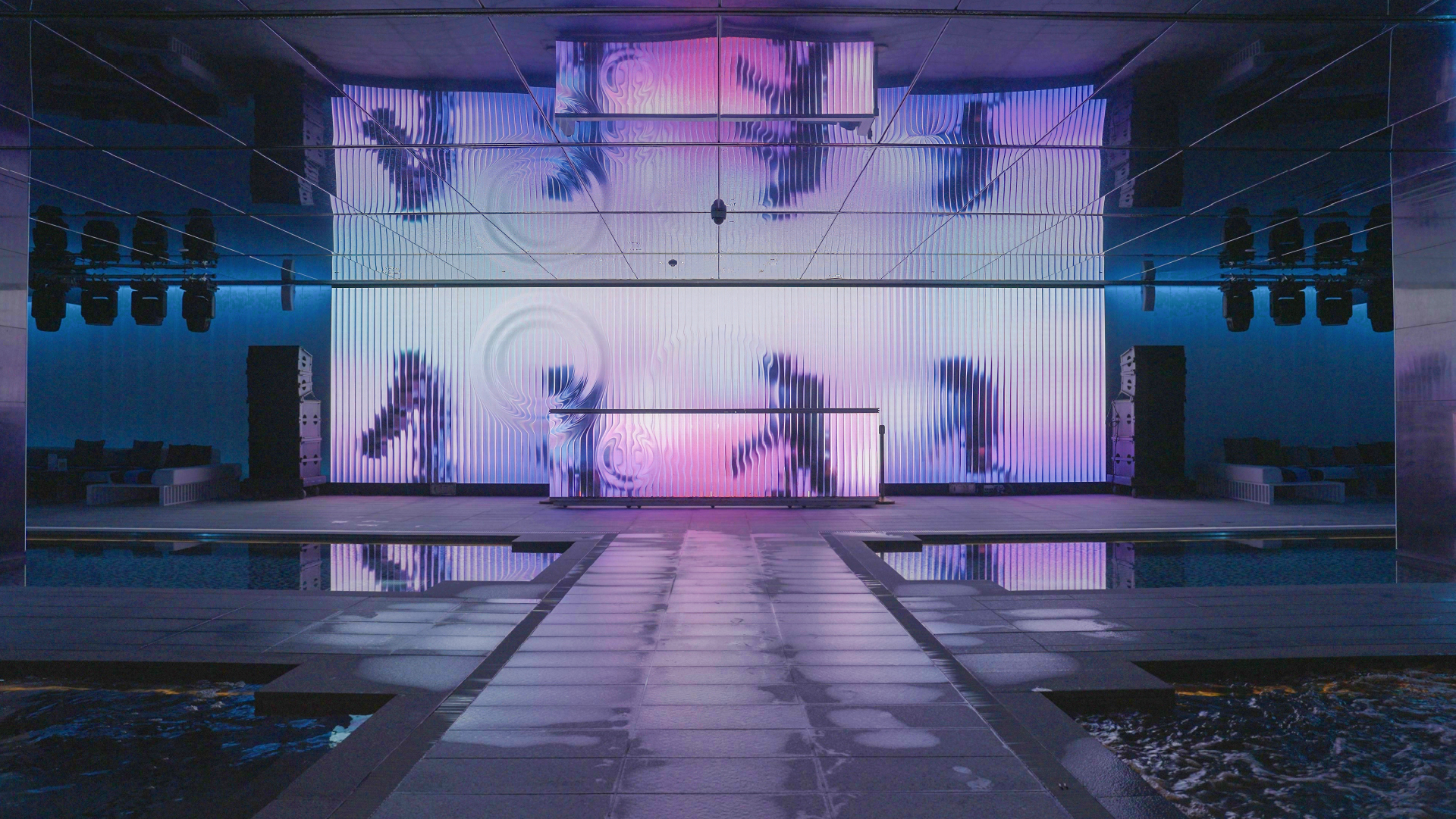 아쿠아 클럽 — PRISMOVE